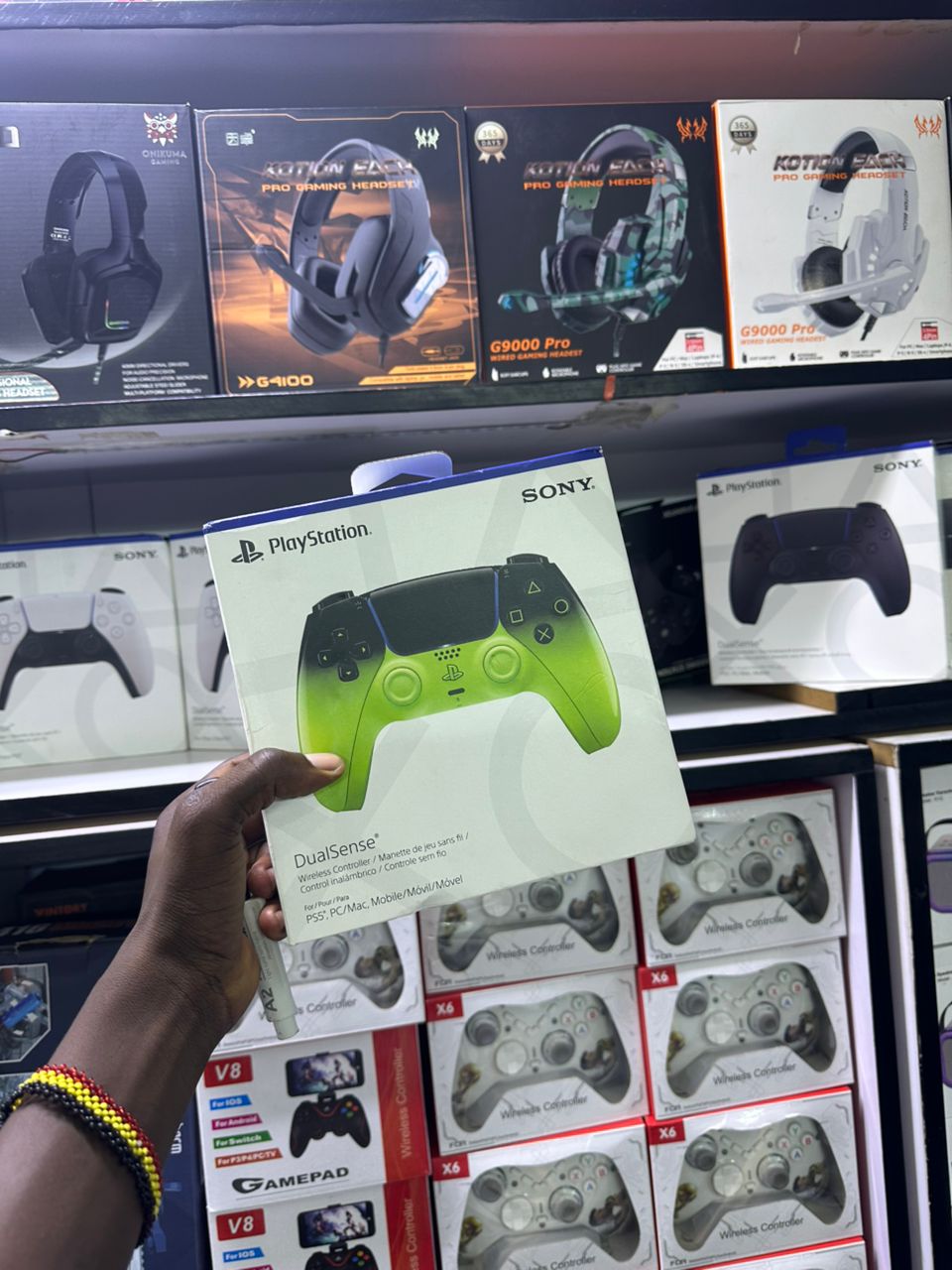 PS5 DualSense Controller - Green/Black Gradient